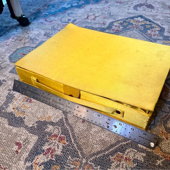 True vintage Asian pajama set circa 1950s top, bottoms, robe, slippers, case - Picture 10 of 10